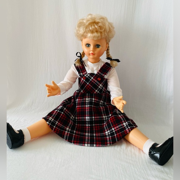 Vintage Wendy Walker Doll, 32” Tall - Picture 6 of 12